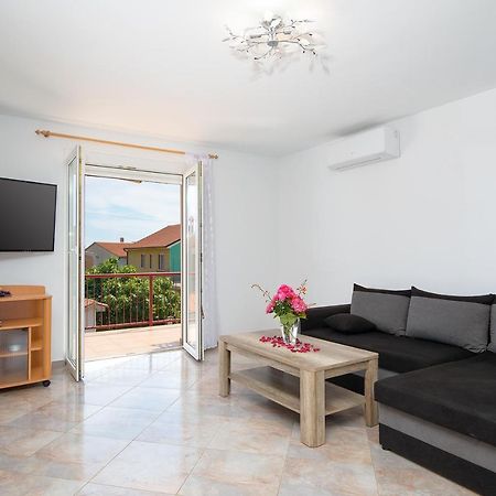 Apartmani Dujmovic Медулин Экстерьер фото