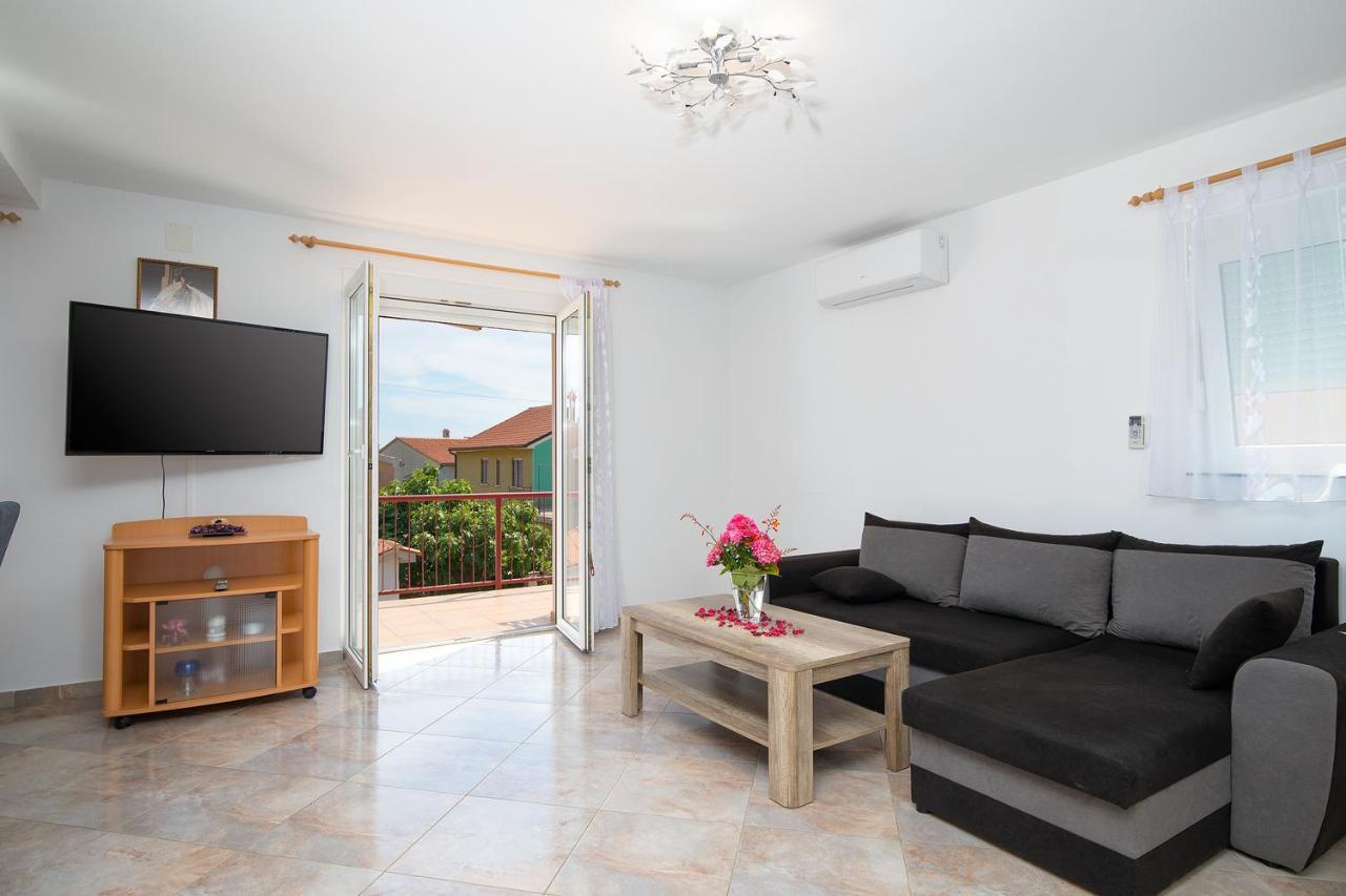 Apartmani Dujmovic Медулин Экстерьер фото