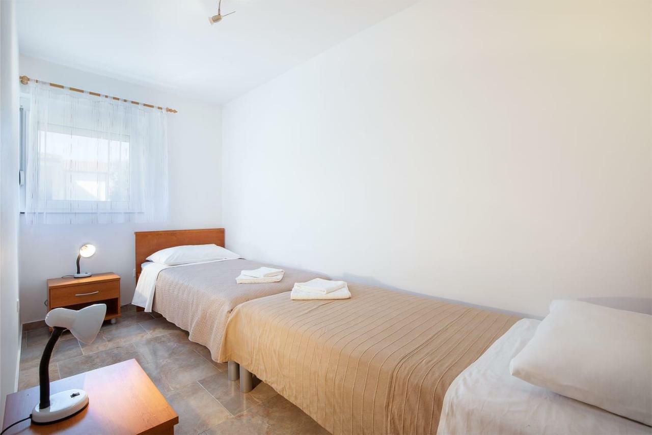 Apartmani Dujmovic Медулин Экстерьер фото